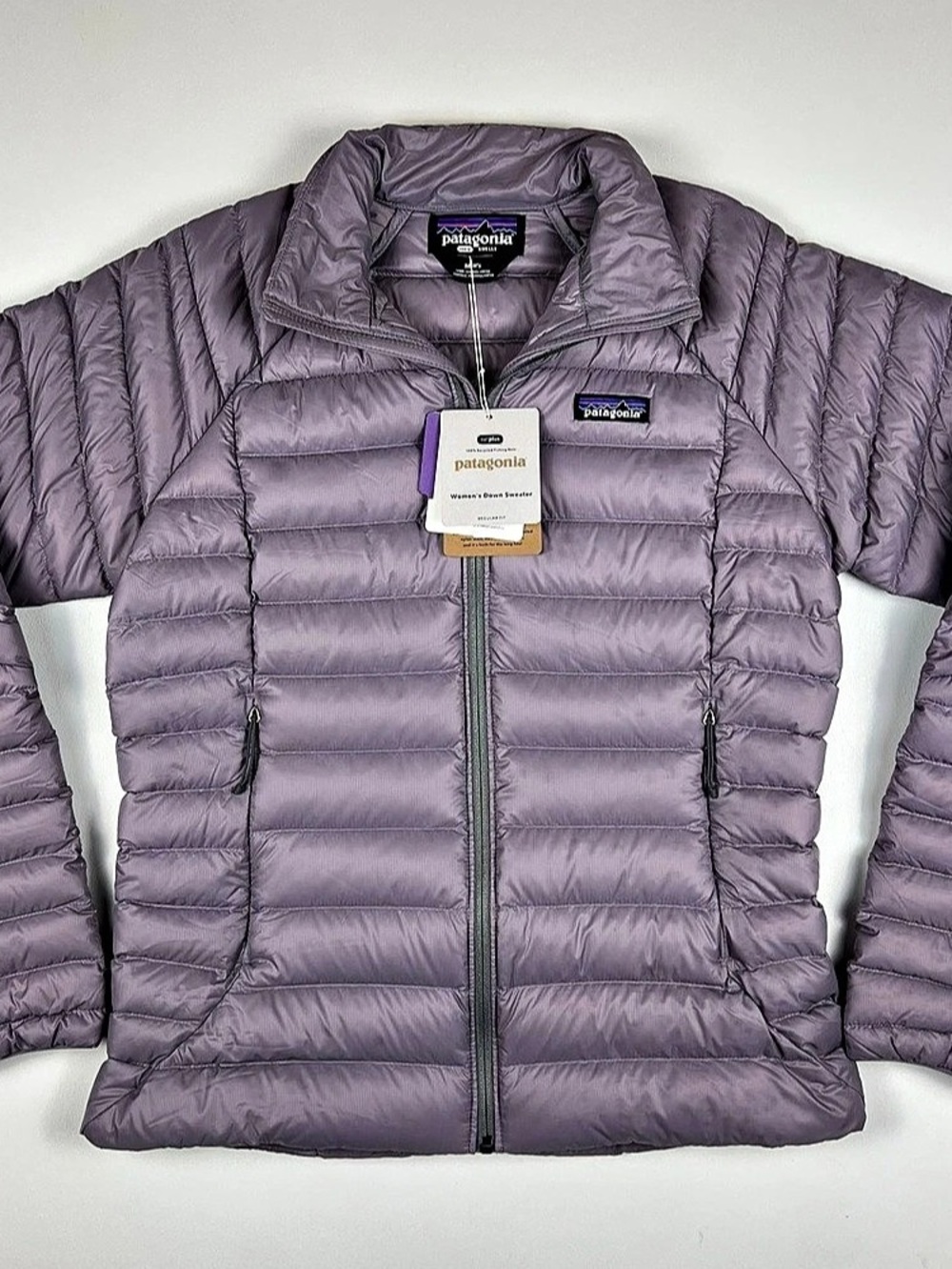 Patagonia Women’s Down Sweater Jacket Medium Rustic Purple NWT FA22 84684